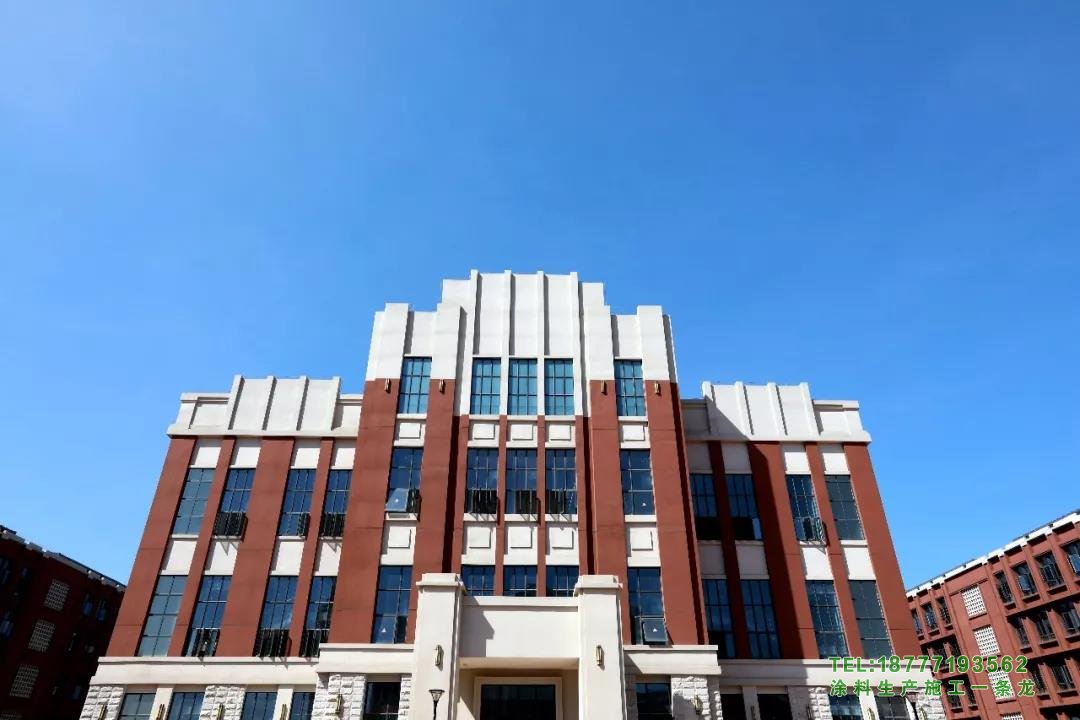 廣西醫(yī)科大學(xué)武鳴校區(qū)外墻真石漆由廣西綠桂涂料廠包工包料實拍1
